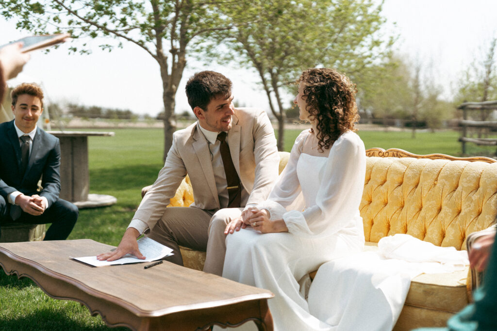 candid photos of backyard wedding